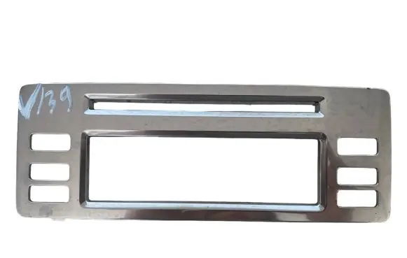 Radio/GPS head unit trim