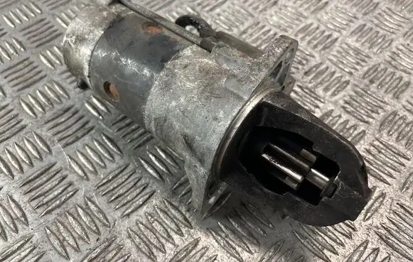 Subaru Impreza III Starter motor 23300AA621 M002T89076 1406