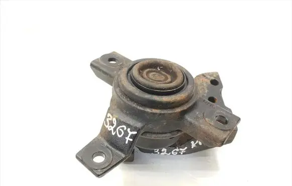 Hyundai Santa Fe Engine mounting bracket