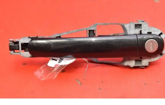 Skoda Octavia Mk2 (1Z) Front door exterior handle 