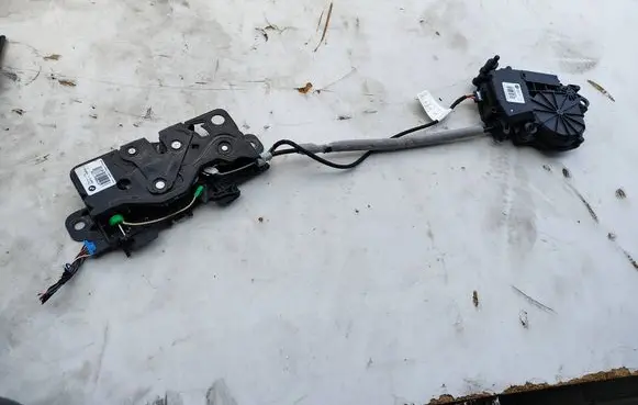 BMW X2 F39 Tailgate/trunk/boot lock/catch/latch 16367210