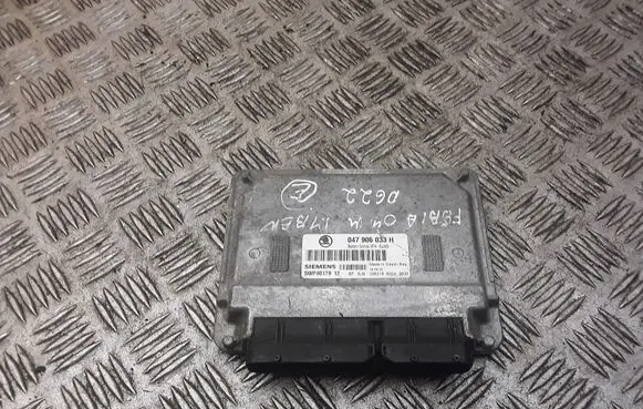 Skoda Fabia Mk1 (6Y) Engine control unit/module 047906033H 5WP4017912