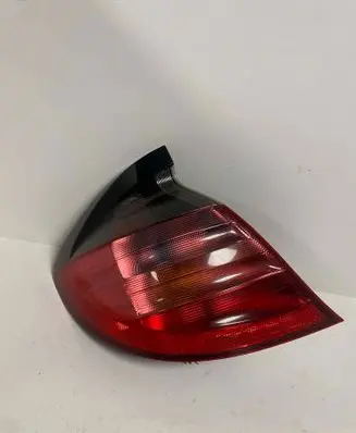 Mercedes-Benz C W203 Rear/tail lights A2038200564