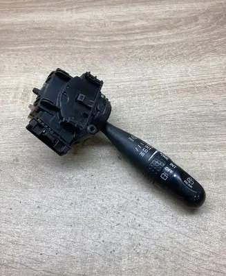 Toyota Corolla E120 E130 Wiper control stalk 17373802290 173647