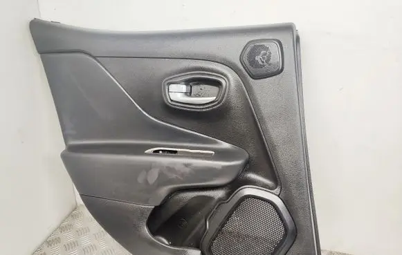 Jeep Renegade Rear door card panel trim Y0022934