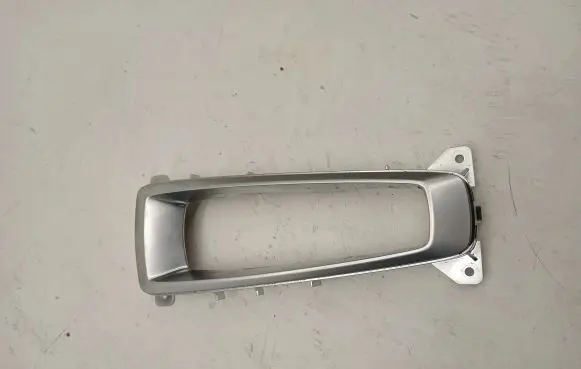 BMW X6 F16 Gear shifter surround trim plastic 9252114