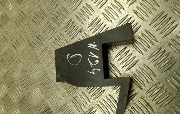 MG MG4 ev Engine mounting bracket 11359538