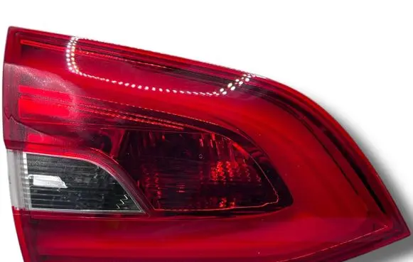 Peugeot 308 Spotlight T958 9678098080