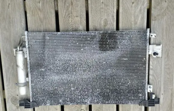 A/C cooling radiator (condenser)