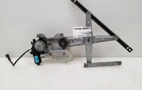 Rear door manual window regulator