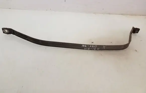 Fuel tank mounting bracket