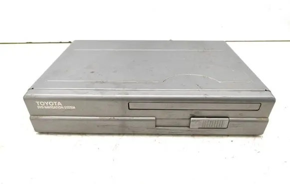 Toyota Avensis T250 Navigation unit CD/DVD player 0866200870