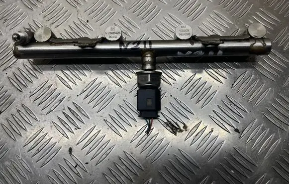 BMW 3 F30 F35 F31 Fuel main line pipe 348310093 7492426 102920