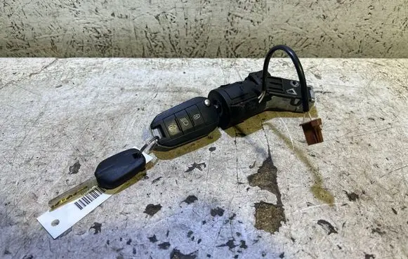 Peugeot 208 Ignition lock 9663123380 19516B