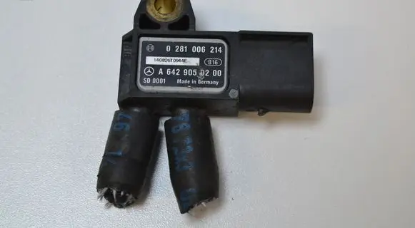 Honda Civic Exhaust gas pressure sensor 0281006214 A6429050200