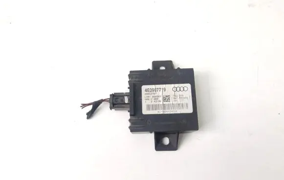 Audi A8 S8 D3 4E Alarm control unit/module 4E0907719