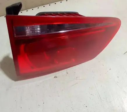 Volkswagen Touareg II Tailgate rear/tail lights 7P6945094B