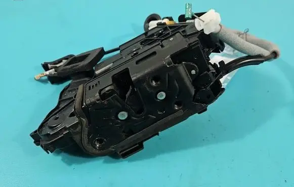 Skoda Kodiaq Front door lock B5A5TB837015A IMPRK1545590