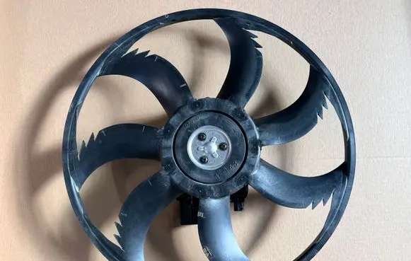 Toyota RAV 4 (XA50) Electric radiator cooling fan 1636331510 2685004000