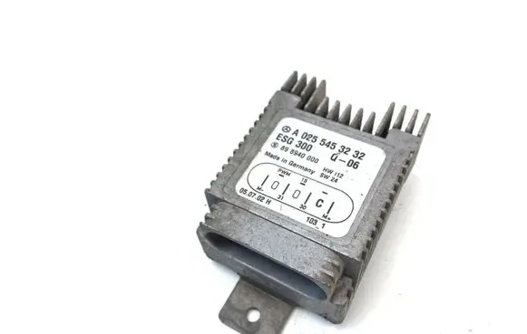 Mercedes-Benz A W168 Coolant fan relay A0255453232 898940000 ESG300