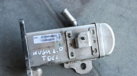 Ford Kuga I EGR valve cooler V29004027