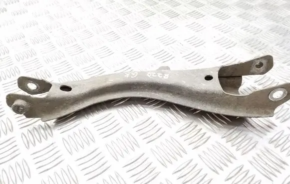 Volvo XC70 Rear control arm