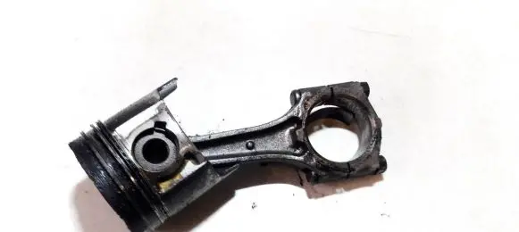 Opel Astra G Piston with connecting rod