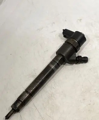 Volvo XC60 Fuel injector 30777526 EA1S6BDE 00819