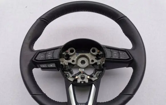 Mazda CX-3 Steering wheel