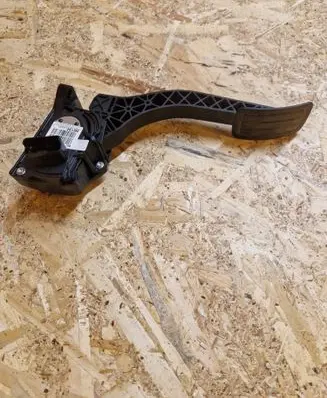 Peugeot 3008 II Accelerator throttle pedal 0280755273 2166364 86ET34E1