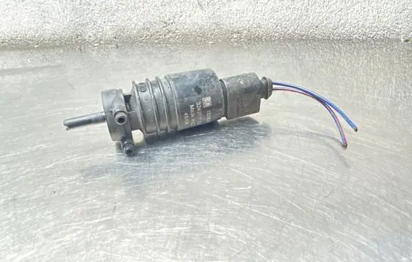 Opel Astra J Windscreen/windshield washer pump 13250357 13553393 3240117
