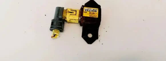 Mitsubishi Outlander Airbag deployment crash/impact sensor MR587733