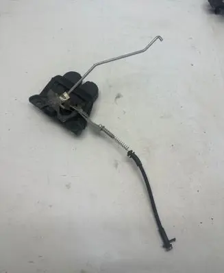 Audi A4 S4 B6 8E 8H Tailgate/trunk/boot lock/catch/latch 8E9827520