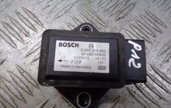 Nissan Primera ESP (stability system) control unit 47930-AV400
