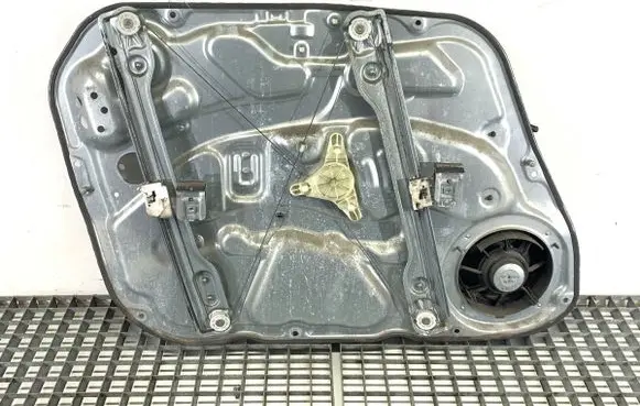Hyundai i30 Front door window regulator with motor 824802R030