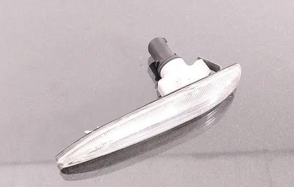 BMW 7 E65 E66 Front fender indicator light 155640