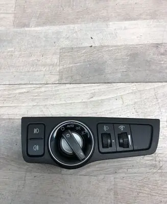 Hyundai i40 Light switch 933003Z100 39R1021000 1401290043