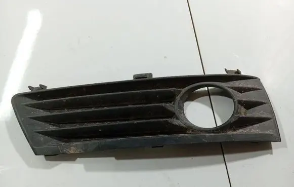 Front bumper lower grill