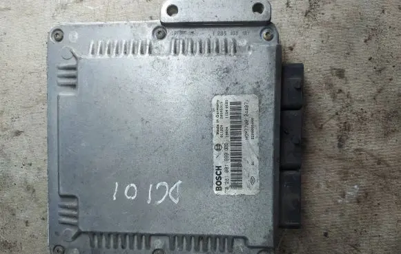 Renault Espace - Grand espace IV Engine control unit/module 8200095448 7700104407 0281001999