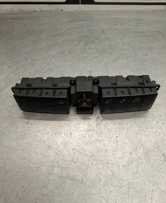 Mercedes-Benz C W203 Hazard light switch 2038701710 33631702