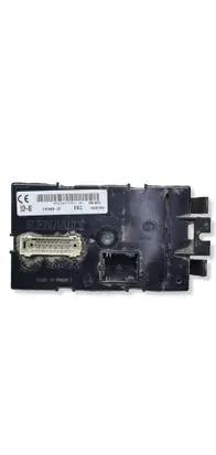 Opel Vivaro Comfort/convenience module P8200374951 216768803D 00514070