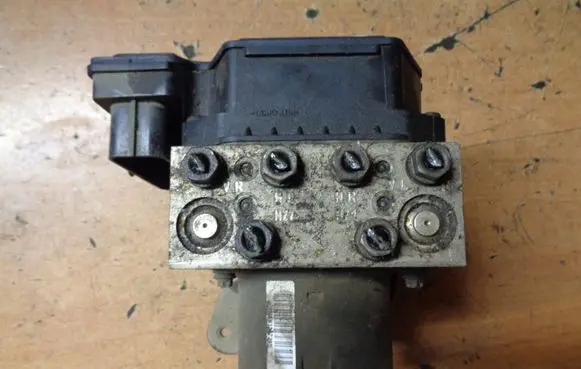 Volkswagen PASSAT B7 ABS Pump 3AA614109AC