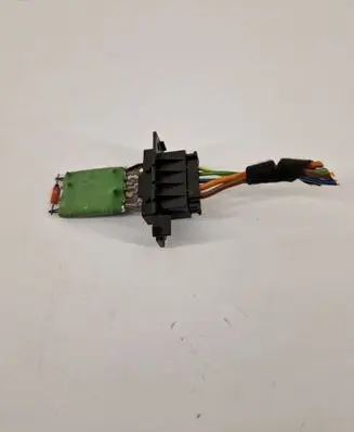 Opel Corsa D Heater blower fan relay A51003600