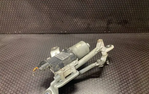 Volkswagen Phaeton Front wiper linkage and motor 3D1955119A 0390241915