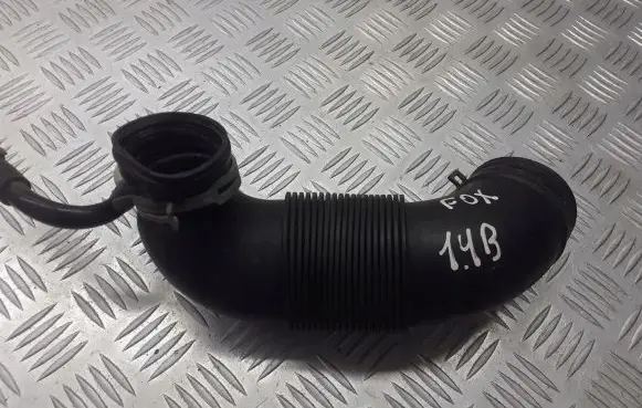 Volkswagen Fox Air intake hose/pipe 6Y0129684B