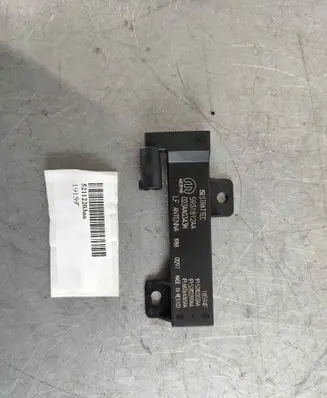 Ram 1500 Keyless system antenna 52112203aa