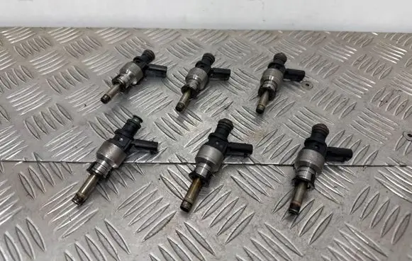 Audi Q7 4L Fuel injector 06E036K 206E036K