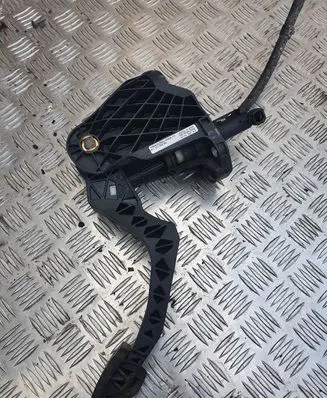 Clutch pedal