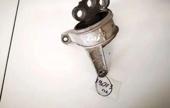 Opel Zafira B Engine mount bracket 90539246