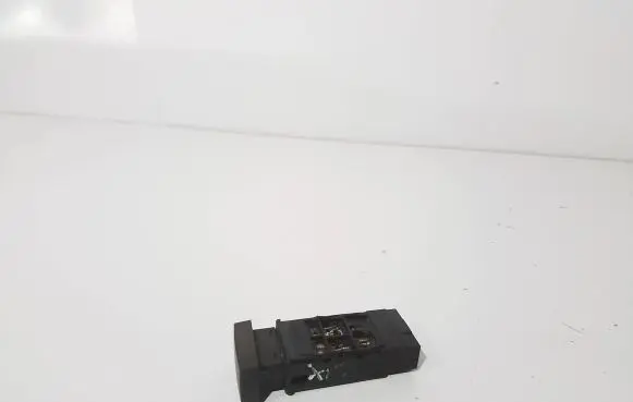 Land Rover Freelander Air circulation switch YUG000310PUY 03035349 1725091203